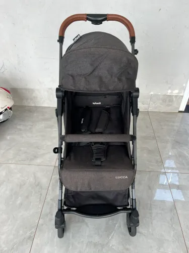 Vendo Carrinho de passeio Lucca Infanti