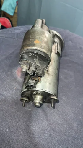 Motor de arranque original Santana 2000 1.8 com defeito precisa arrumar 