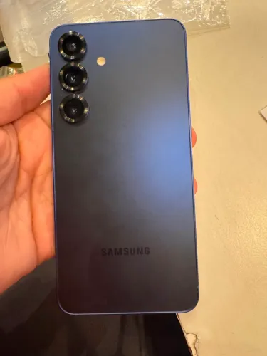 S25 semi novo