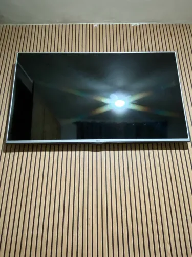 Tv LG 49 polegadas led queimado- para troca de peças