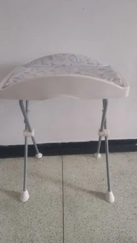 Banheira com trocador e suporte para bebê borigoto.