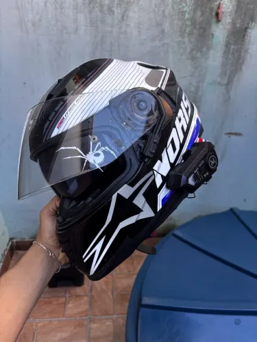 Capacete