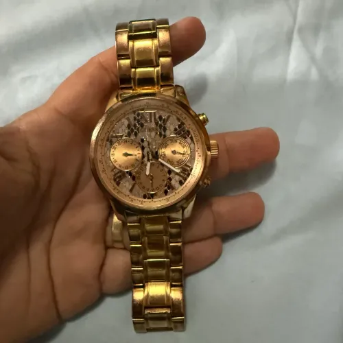 Relógio Guess cobre