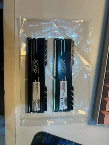 Kit Memória RAM XPG Gammix D10 16GB (2x8GB) DDR4 3200MHz CL16