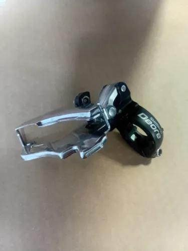 Câmbio Dianteiro Shimano Deore