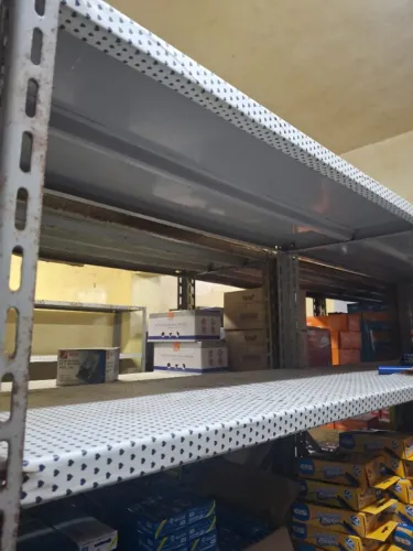 estante de aço reforçada 30 cm 1,92x0,92 x40 cm reforçada (usada)