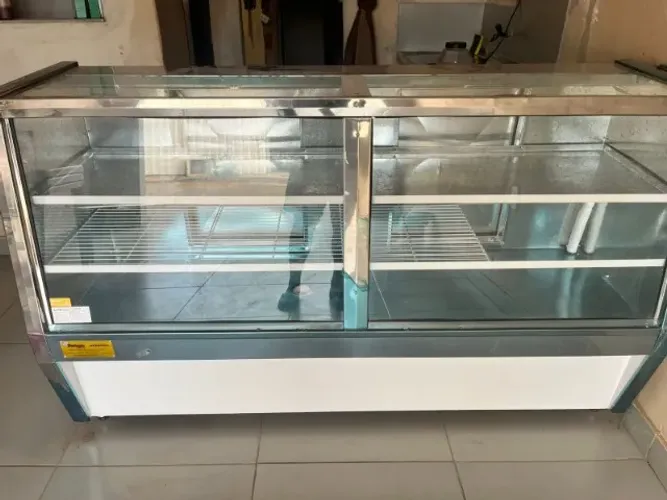 Balcão Expositor Refrigerado Semi-Novo