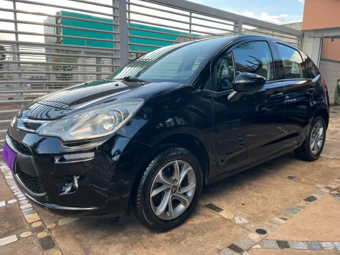 Polimento + Vitrificação Automotiva | Higienização Completa | Junior Detailer
