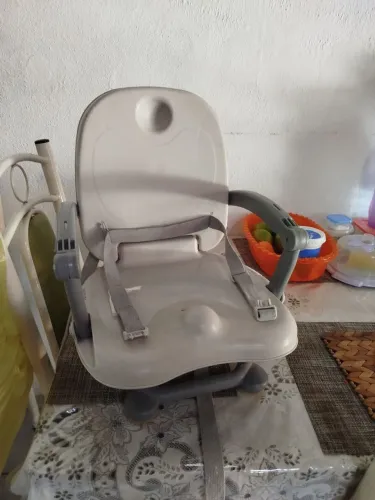 Cadeirinha de alimentação
