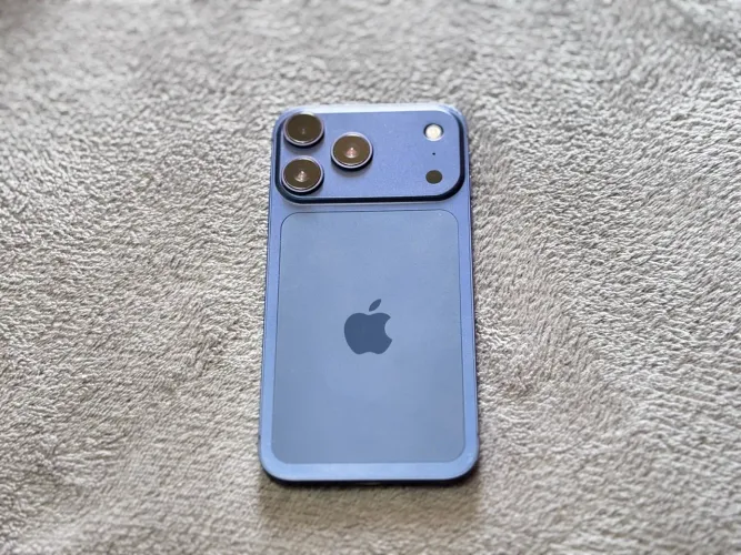 iPhone XR 128GB - Carcaça estilo iPhone 17 Pro