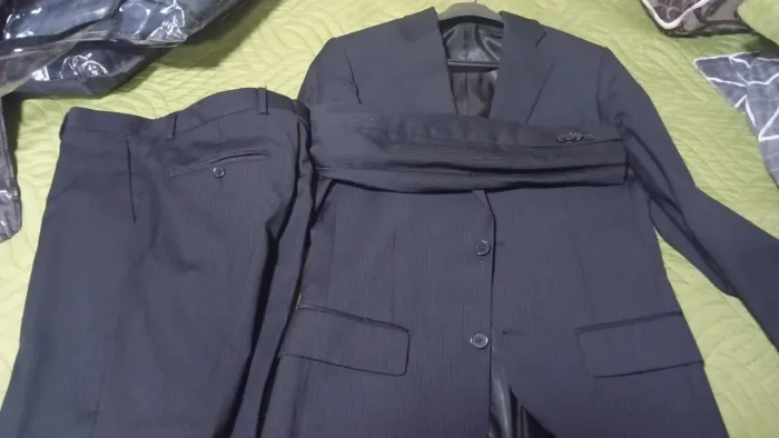 Vende se terno 