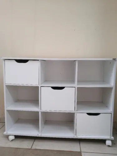 Armário infantil de 9 nichos