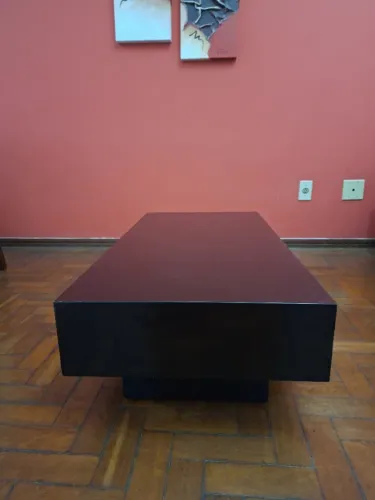 Mesa centro laca preta.