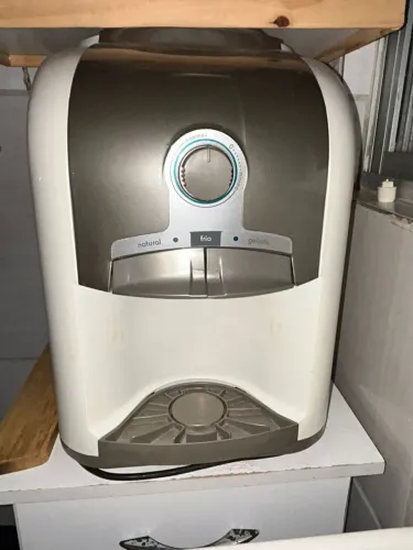 Pra vender logo bebedouro seminovo