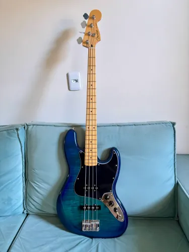 Baixo Jazz Bass Fender Player Plus Top 4 Cordas