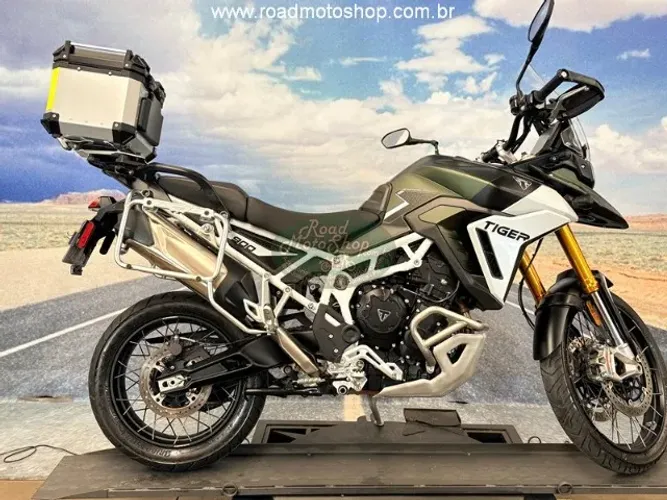 TRIUMPH/ TIGER900 RALLY Pro -Verde -2025 - 8.604Km UNICO DONO