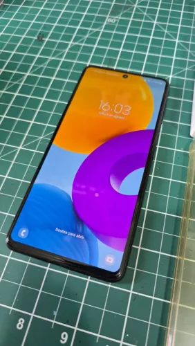 Samsung M52 5G 128GB 6GB RAM MUITO NOVO + CAIXA + CARREGADOR + CAPINHAS