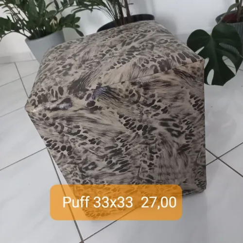 Puff quadrado de oncinha 33x33