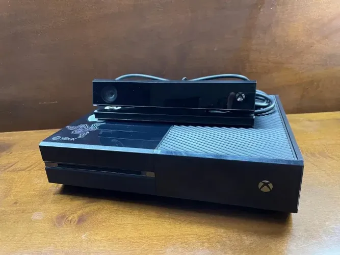 Microsoft Xbox One 500gb Preto Com Kinect Usado