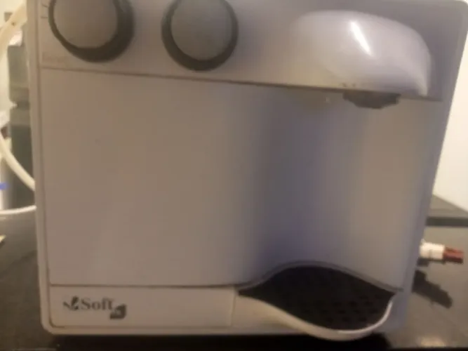 Vendo filtro de paredeagua natural e gelada usado nas conservado
