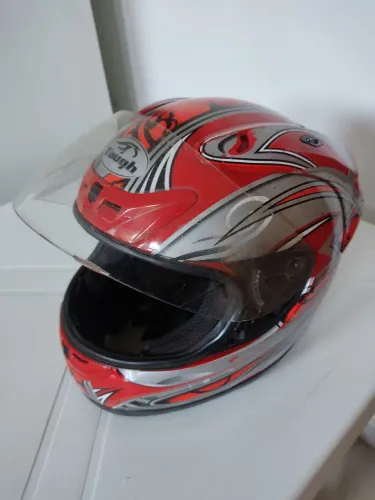 Capacete