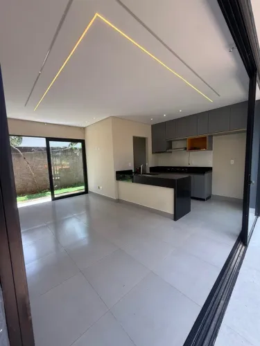 Casa nova 2 Q. Sendo 1 Suite entre lago sul e jardim botânico 