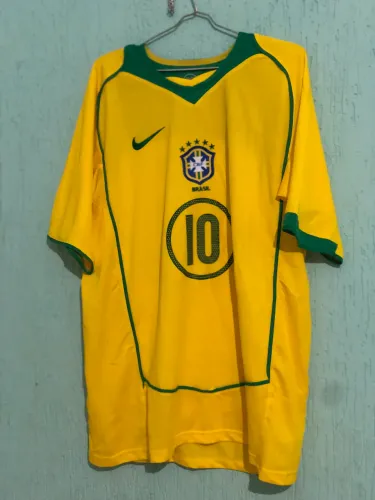 (NOVA) camiseta retro Brasil 2004 Ronaldinho