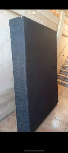 Vendo base box de casal em ótimo estado entrego passo cartão de crédito