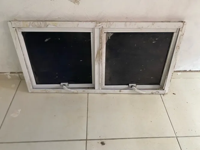 Janela alumínio e vidro