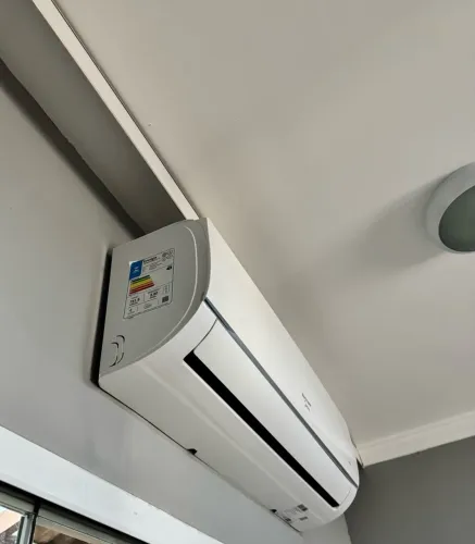 Ar Condicionado Split Inverter Frio 18000 BTUs Midea