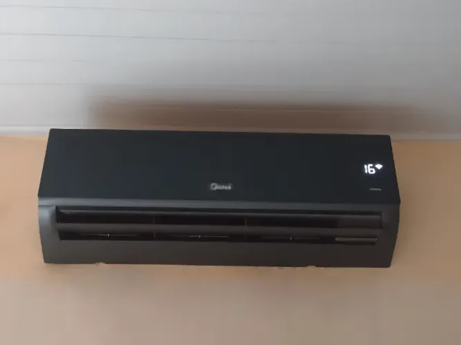 Ar Condicionado Split Inverter 18000 BTU Black Edition Midea - 220V