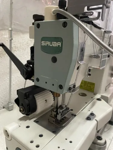 Máquina de costura elastiqueira industrial 4 agulhas