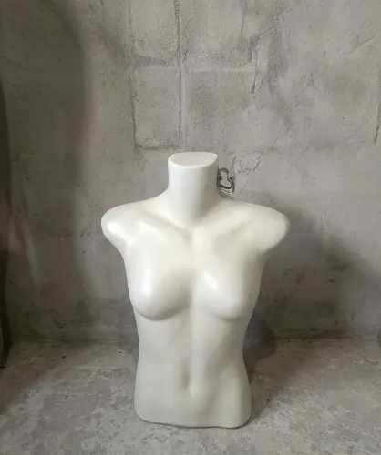 Manequim busto feminino