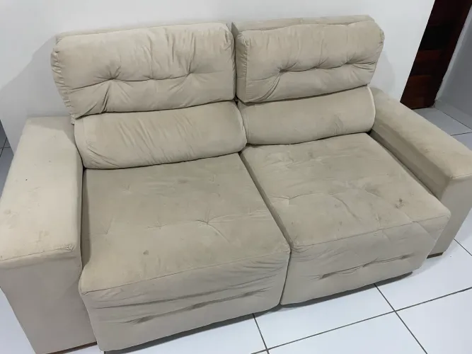 Sofá retrátil e reclinável 