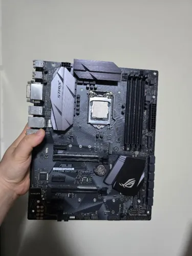 Kit I7 7700K + B250F ASUS ROG STRIX