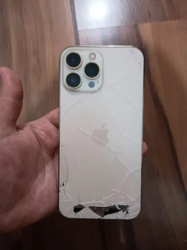 Vende-se IPHONE 13 PRO MAX 128GB DANIFICADO PARA RETIRADA DE PEÇAS