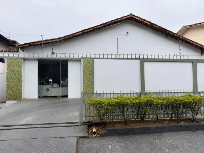 Casa à venda, 442 m² por R$ 1.400.000 - Jardim América - Goiânia/GO