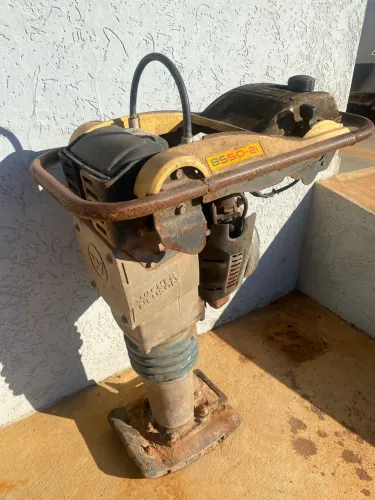 Venda de compactador de solo