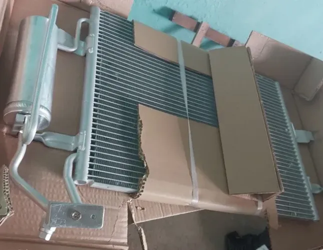 Vendo/Troco Condensadora de Ar Condicionado com Filtro GM Meriva Original Procooler Zerada