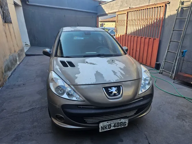 Peugeot 207 Sedan Passion XS 1.6 Flex 16V 4P 2010
