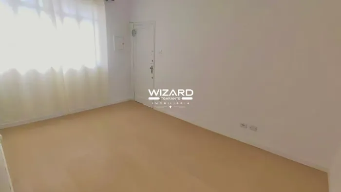 Apartamento Reformado de 2 Dormitórios na Tradicional Vila Belmiro - 56 m²