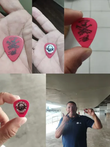 Vendo palheta do guitarrista Slash