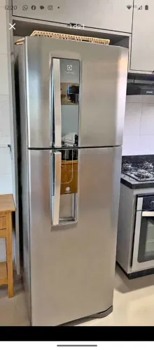 Vendo geladeira Frost Free