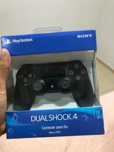 Vendo controle de PlayStation 4 seminovo