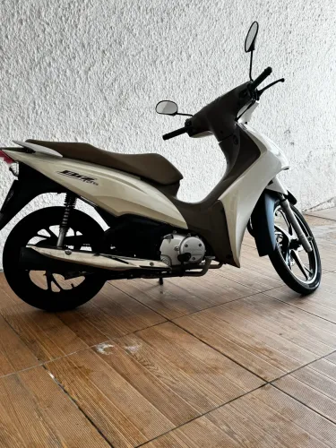 Honda Biz 125 6.000km apenas