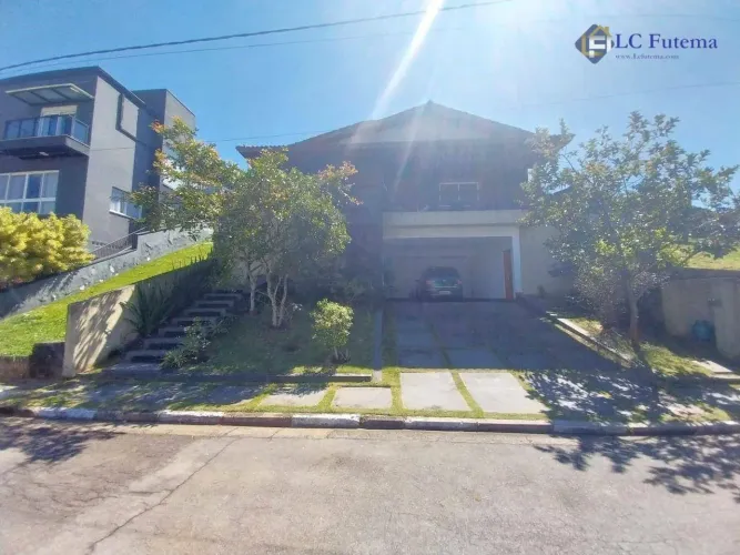 Casa em Condomínio em Granja Viana