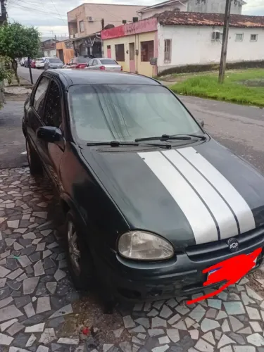 Vendo um carro celando e quitado