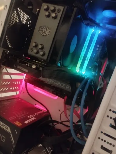I5 9600k + Placa mãe Z 390m Gigabyte