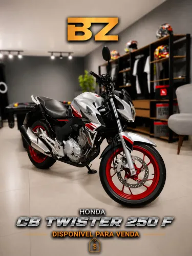 HONDA CB250F TWISTER - Baixo Km - Impecável