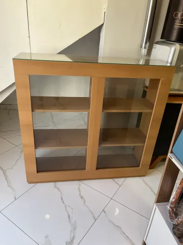 Recepção MDF com vidro